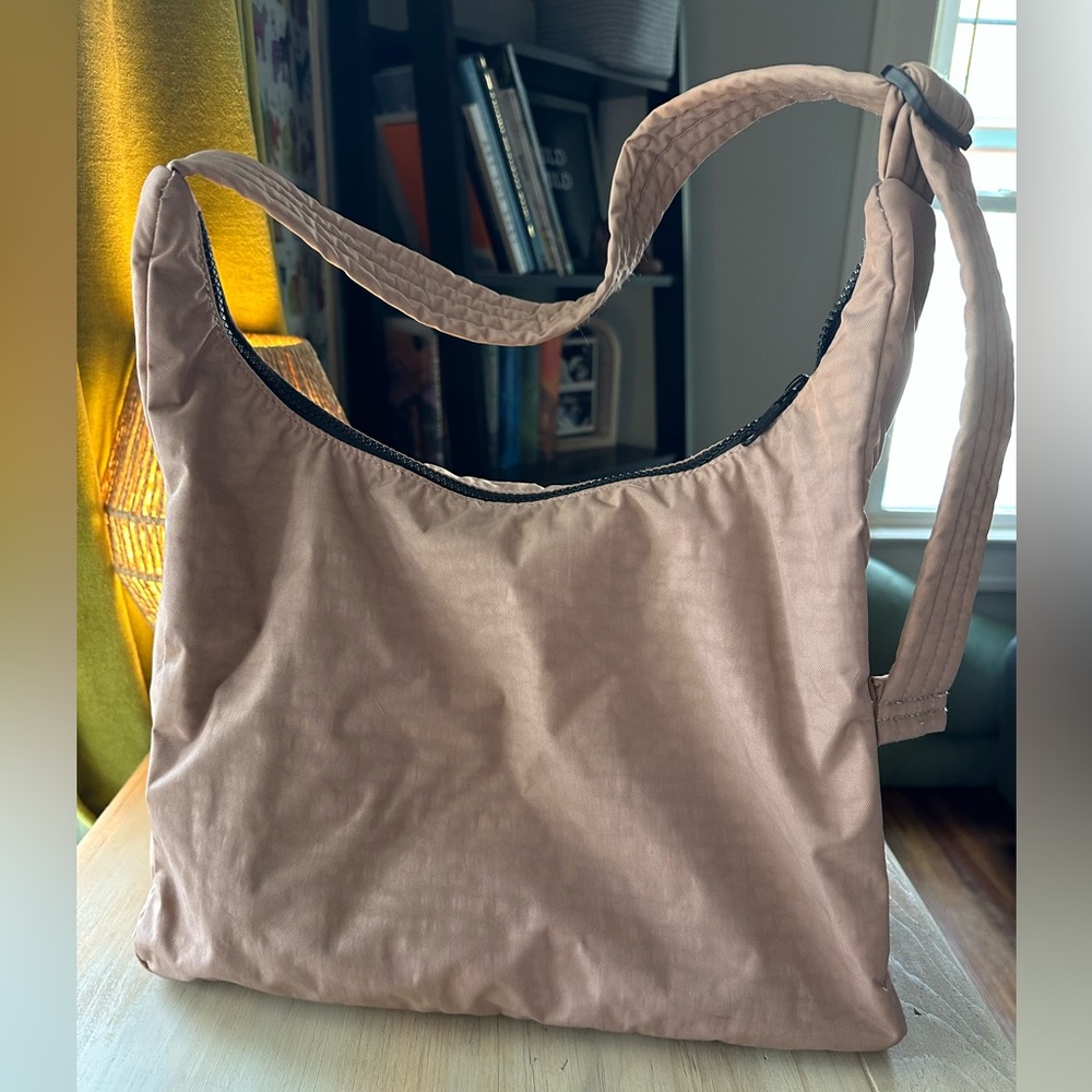 Baggu shoulder bag tan